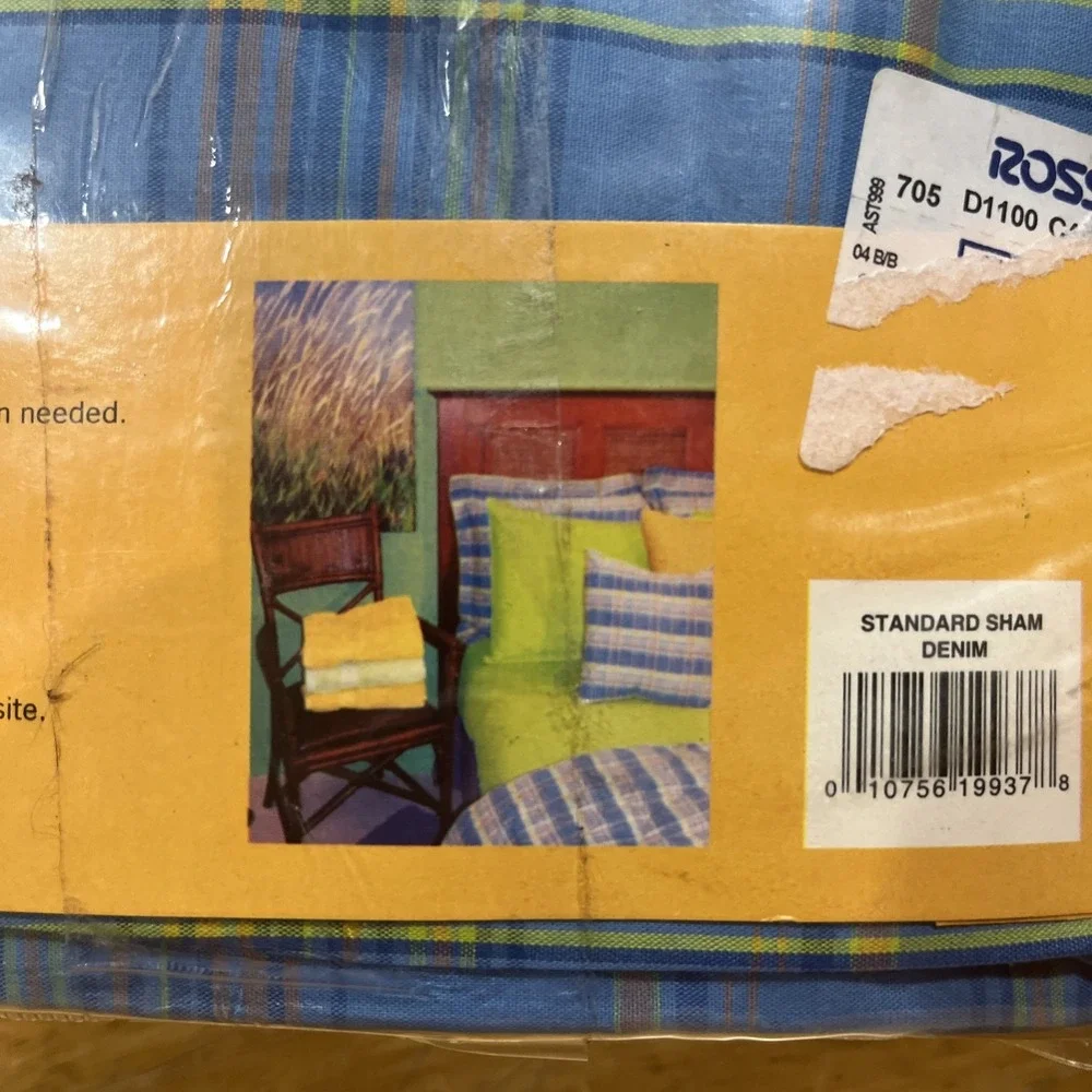 IZOD Resort Den Check Plaid PILLOW‎ SHAM Blue Green Pink